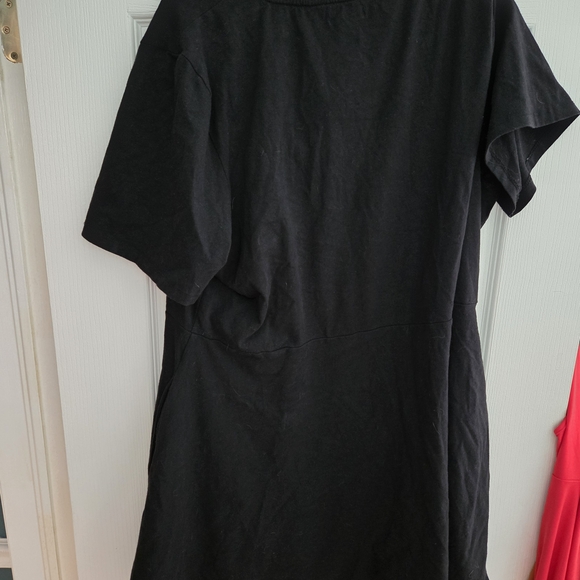 Hot Topic Embroidered Skull Polo Dress- Size 5X - Picture 6 of 7